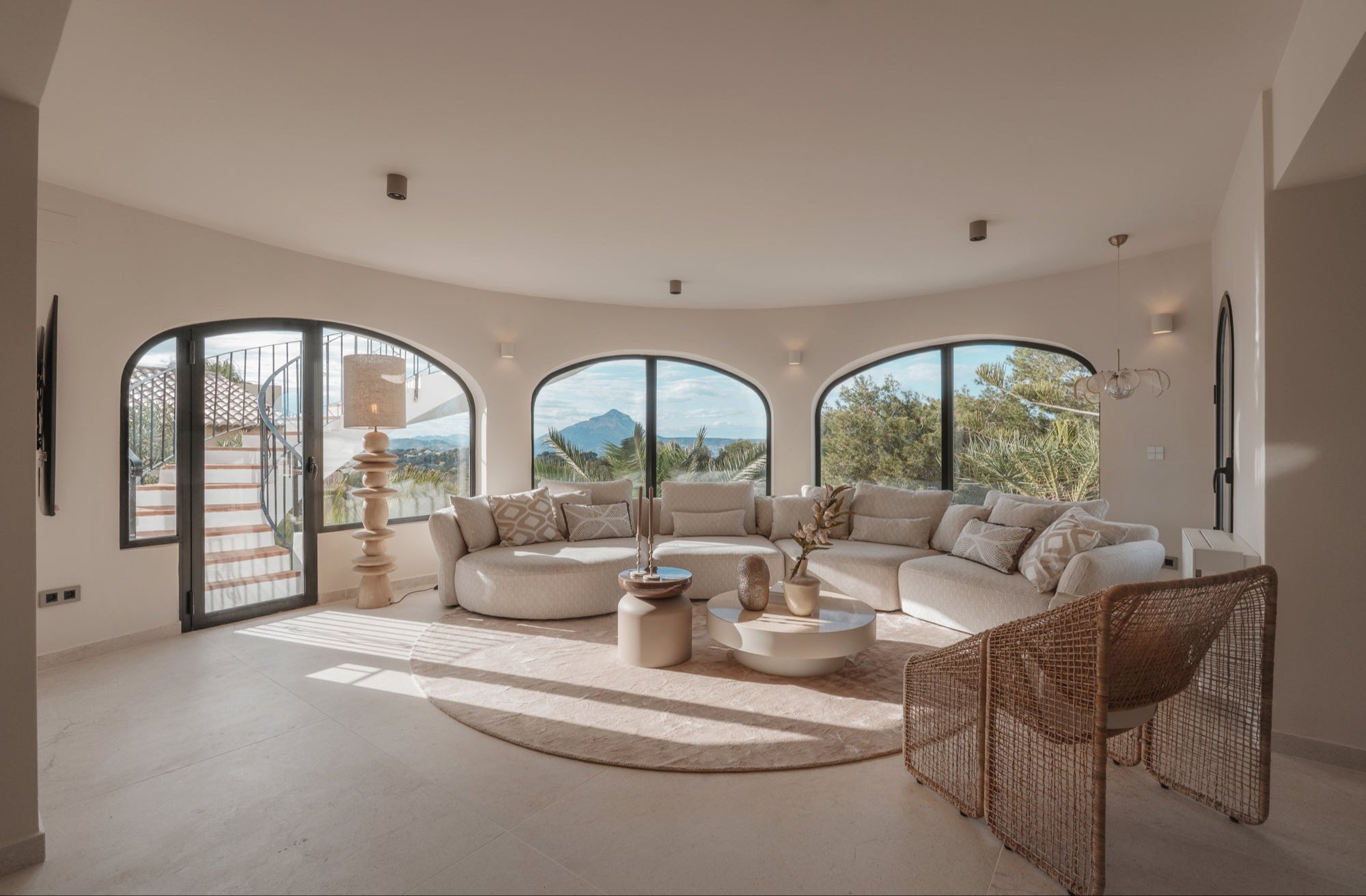 Casa Bach woonkamer - Cabo Mansions Javea